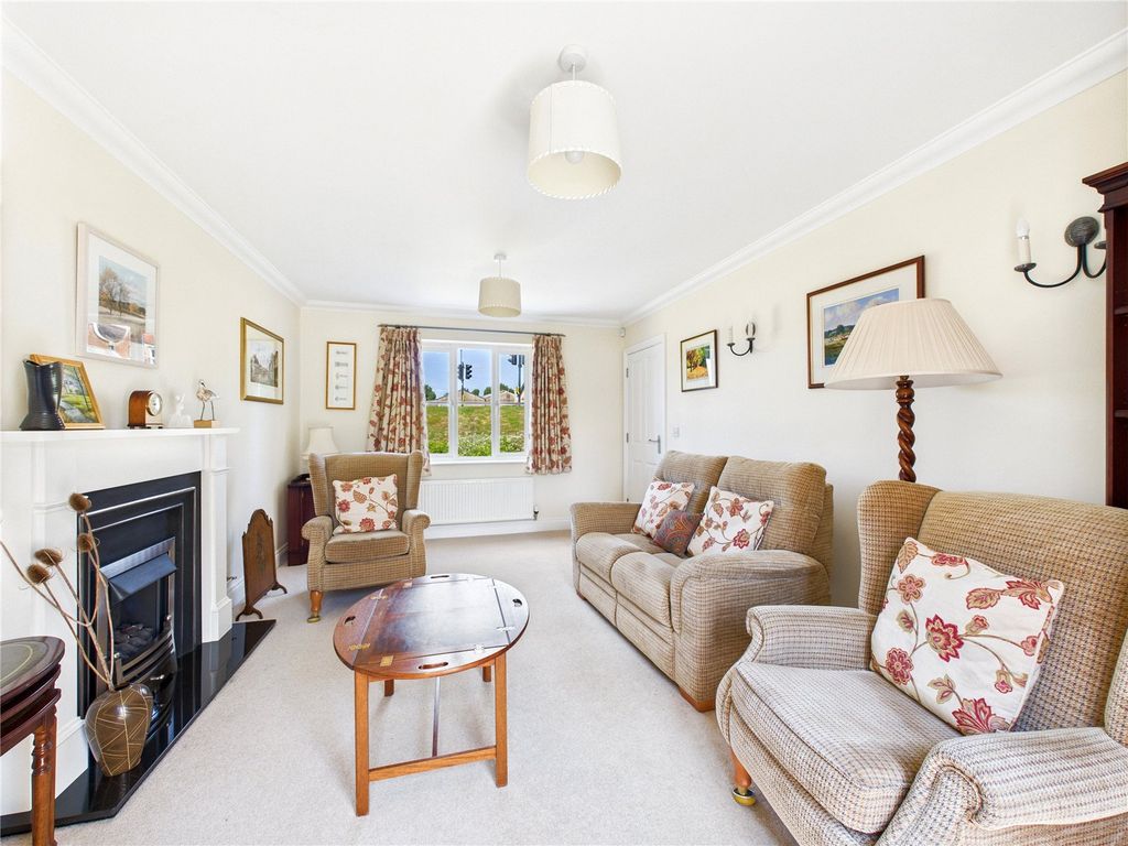 Property photo 3 of 14 3 - Picture No. 18