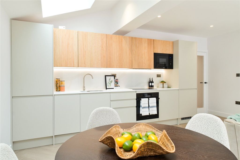 Property photo 2 of 14 Picture No. 05