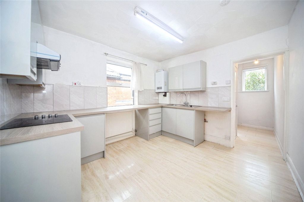 Property photo 2 of 14 Picture No. 22