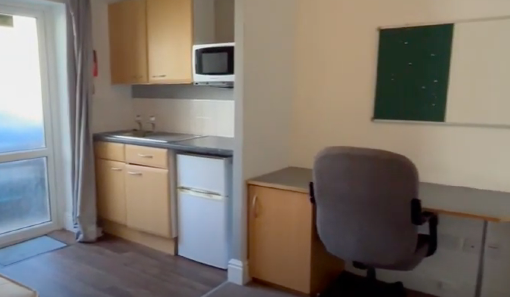 Property photo 2 of 3
