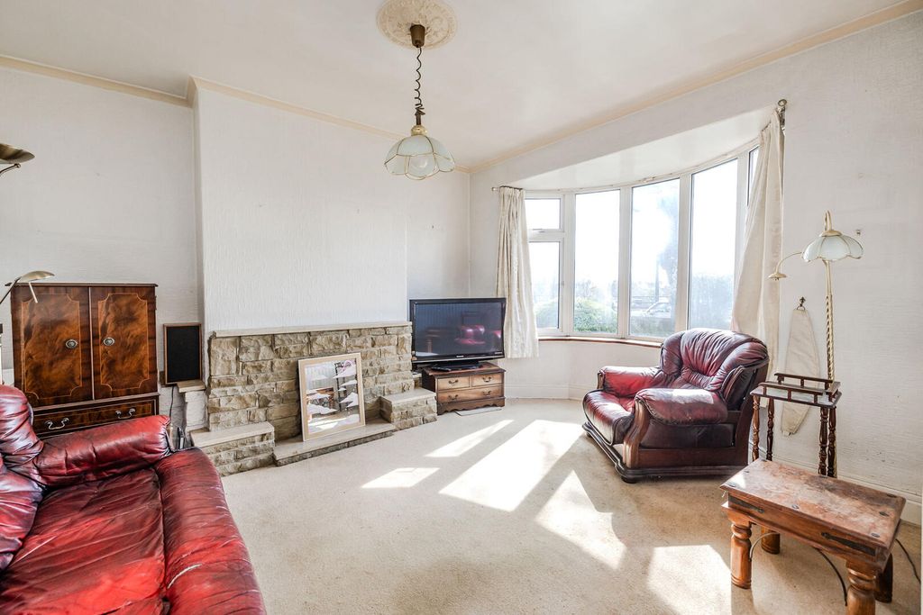 Property photo 3 of 37 Living Room