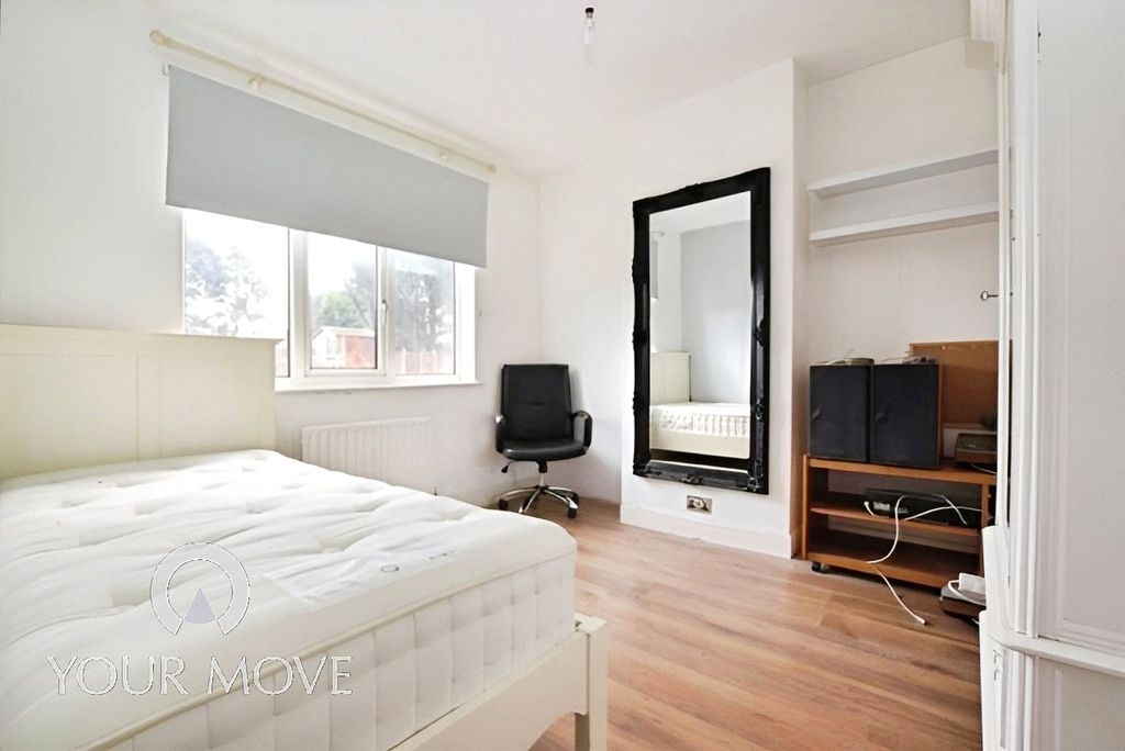 Property photo 3 of 10 #Yourmovedartford