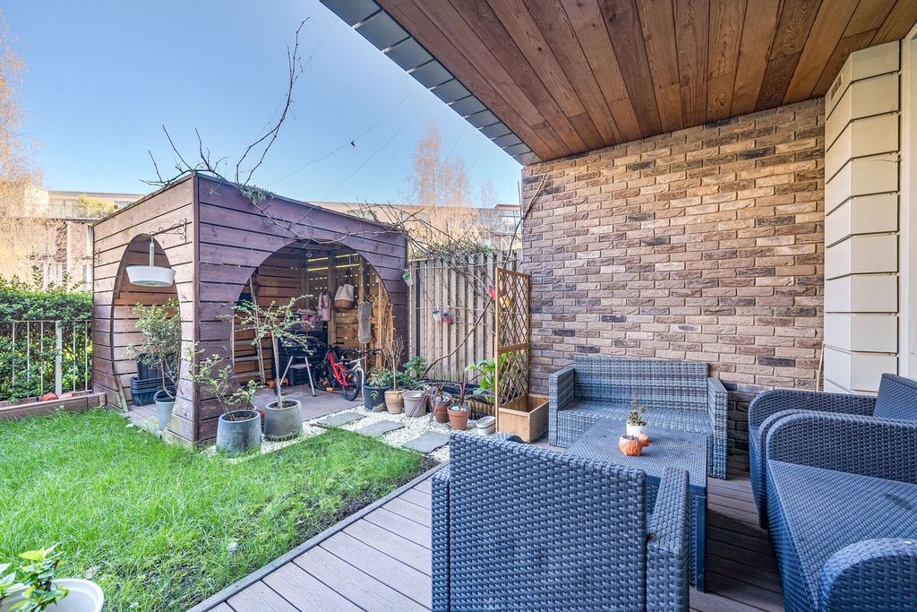 Property photo 1 of 21