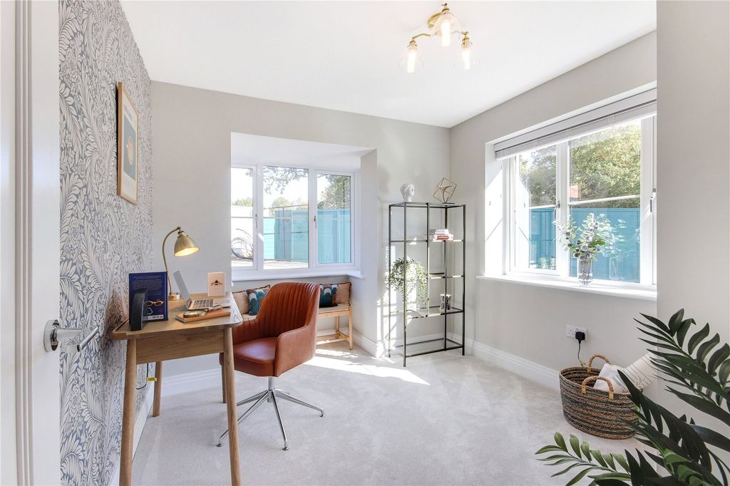 Property photo 3 of 22 Study