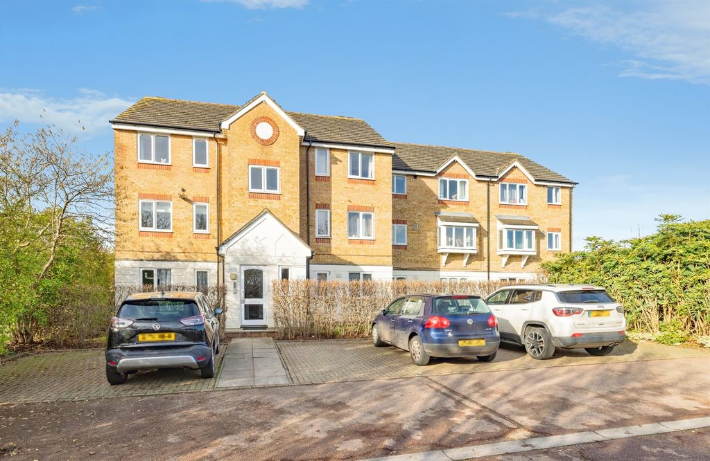 Property photo 1 of 12