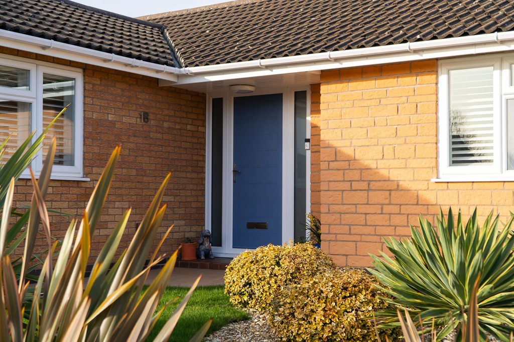 Property photo 2 of 39