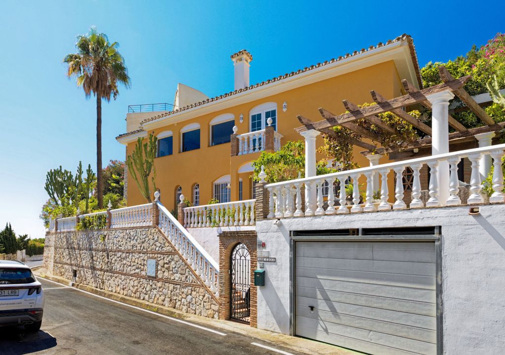 Property photo 1 of 58