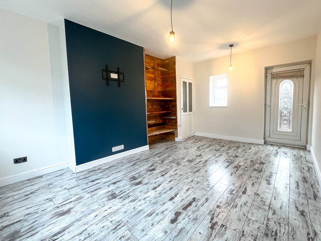 Property photo 3 of 17 Rosedale Ewemove Middlesbrough-3