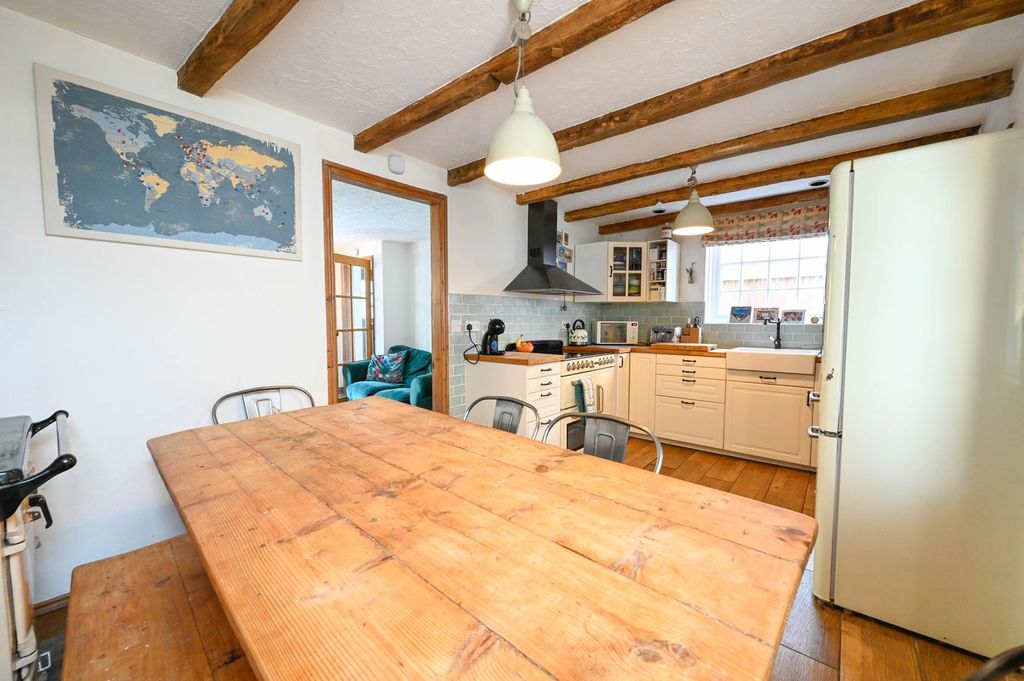 Property photo 3 of 13