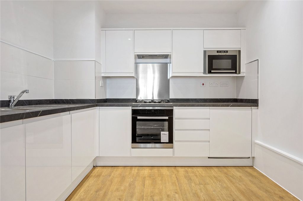Property photo 2 of 12 Kitchen