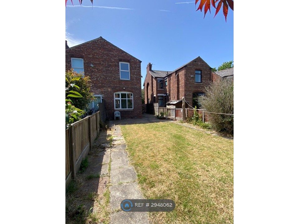 Property photo 2 of 31