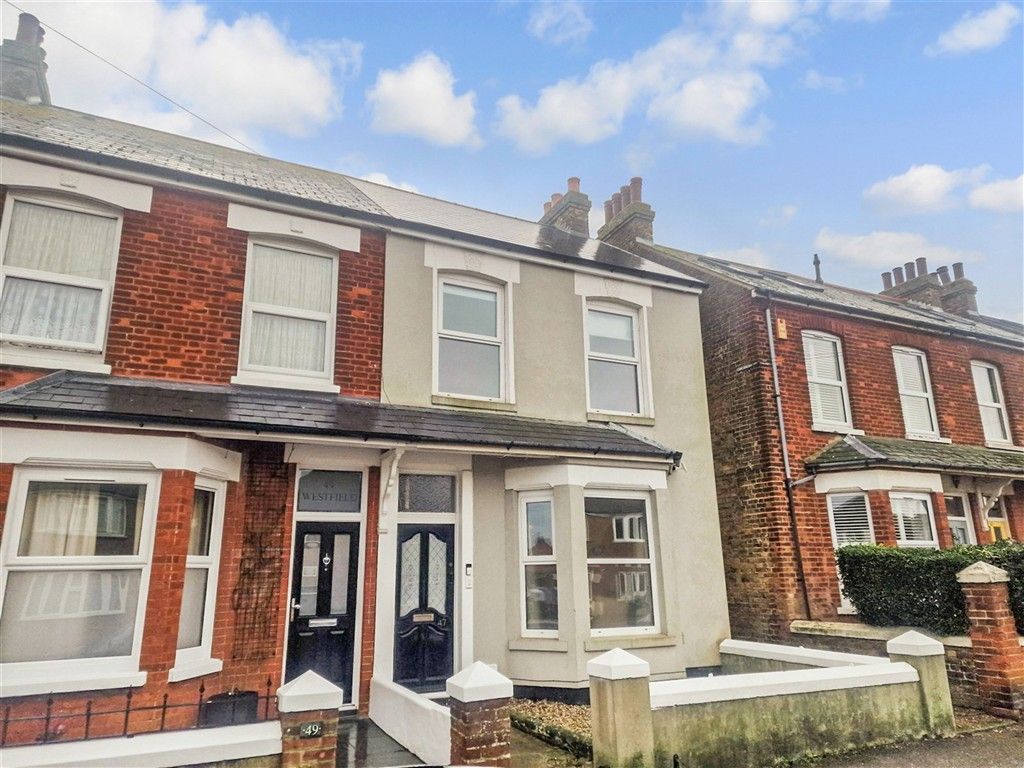 Property photo 1 of 10 Front