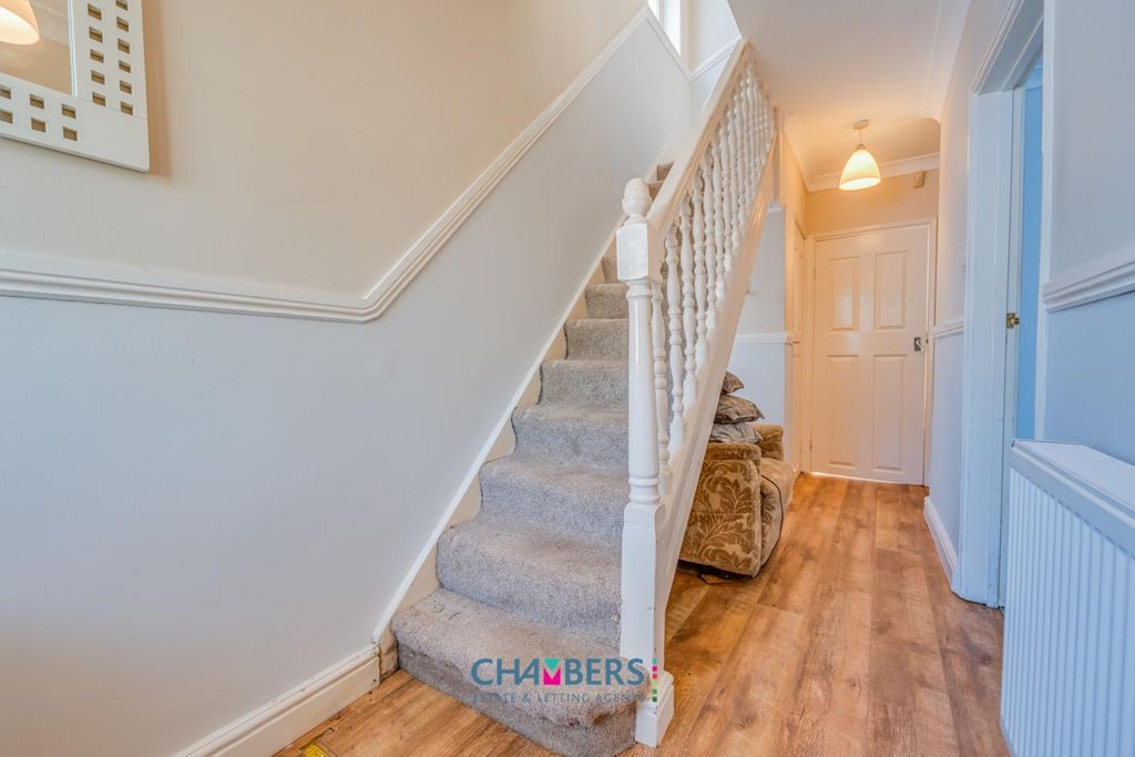 Property photo 2 of 34 Entrance Hallway