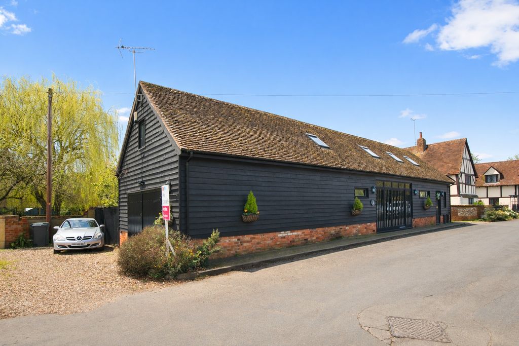 Property photo 2 of 29