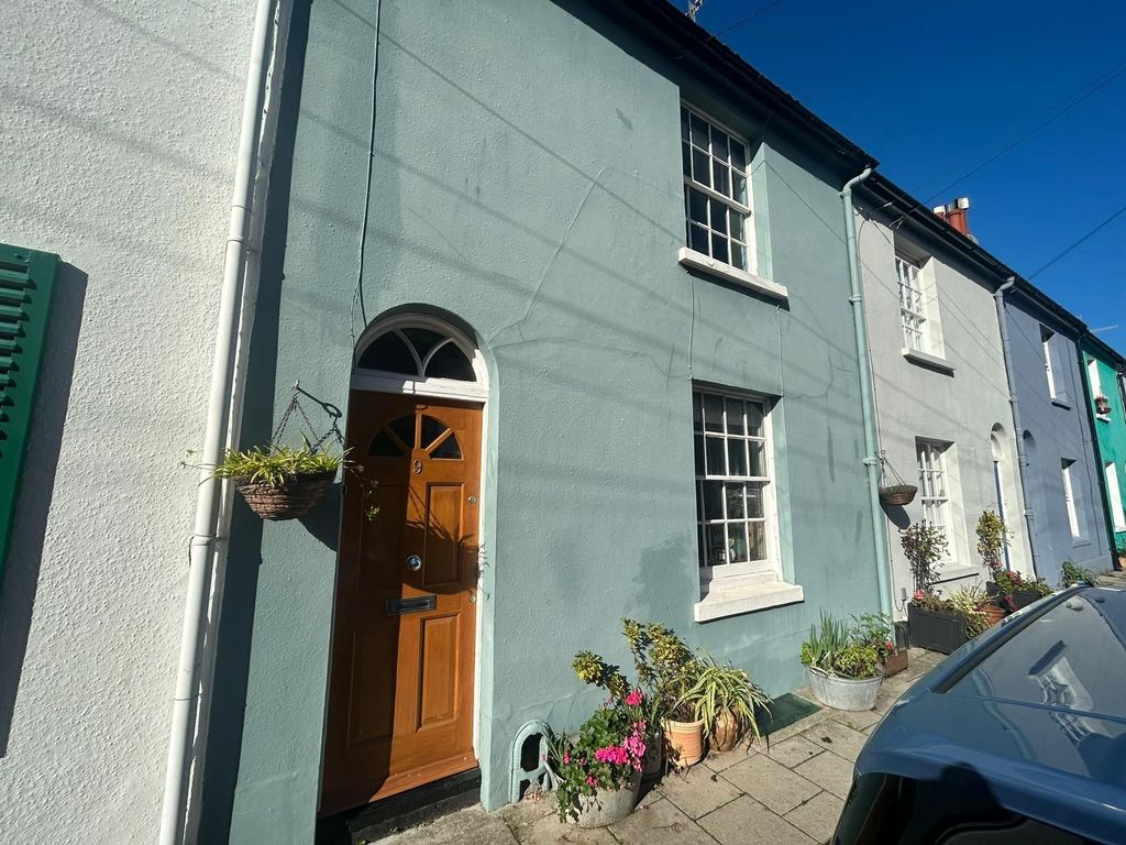 Property photo 1 of 8