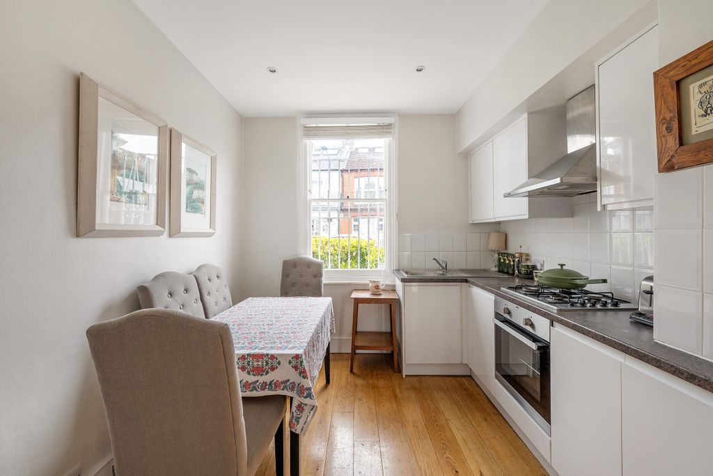 Property photo 3 of 8 Grimston Road-6