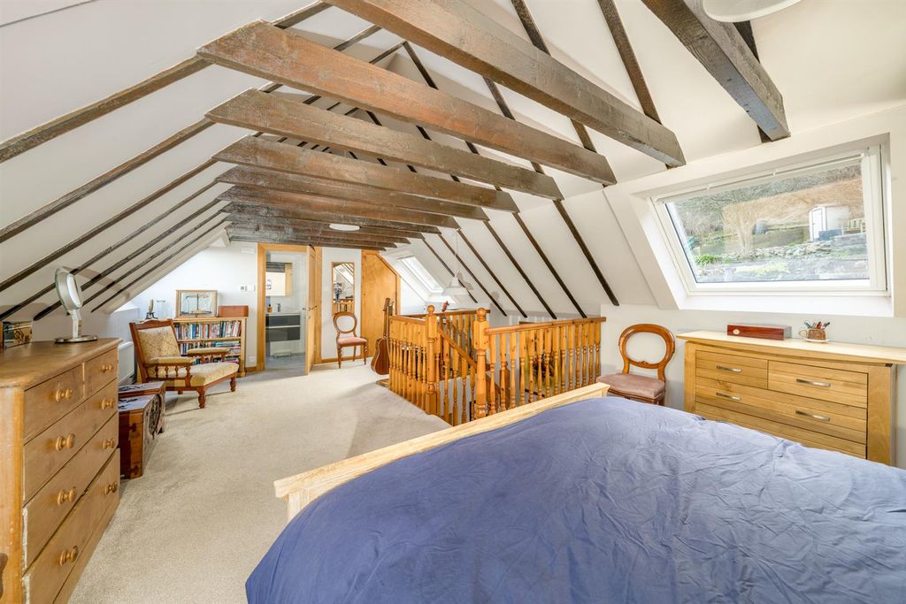 Property photo 3 of 31 The Blue House Cowdrait-17.Jpg