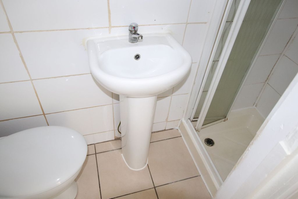 Property photo 3 of 4 Shower Room