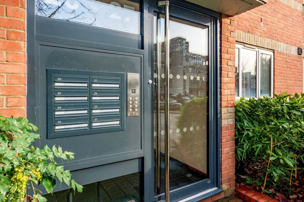 Property photo 3 of 4