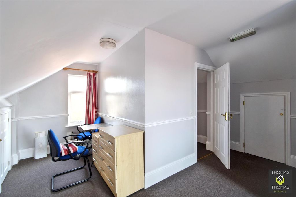 Additional image 6 of 6 bed detached house to rentLinden Road, Gloucester GL1