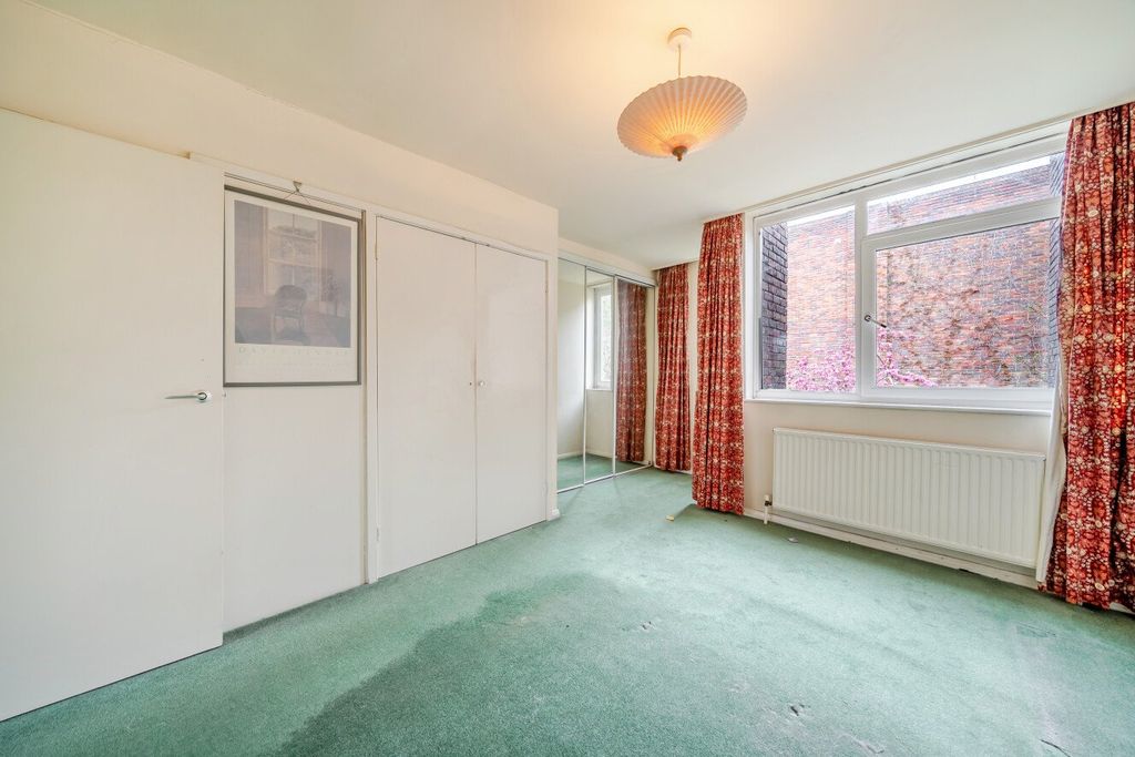 Property photo 3 of 8 Picture No. 06