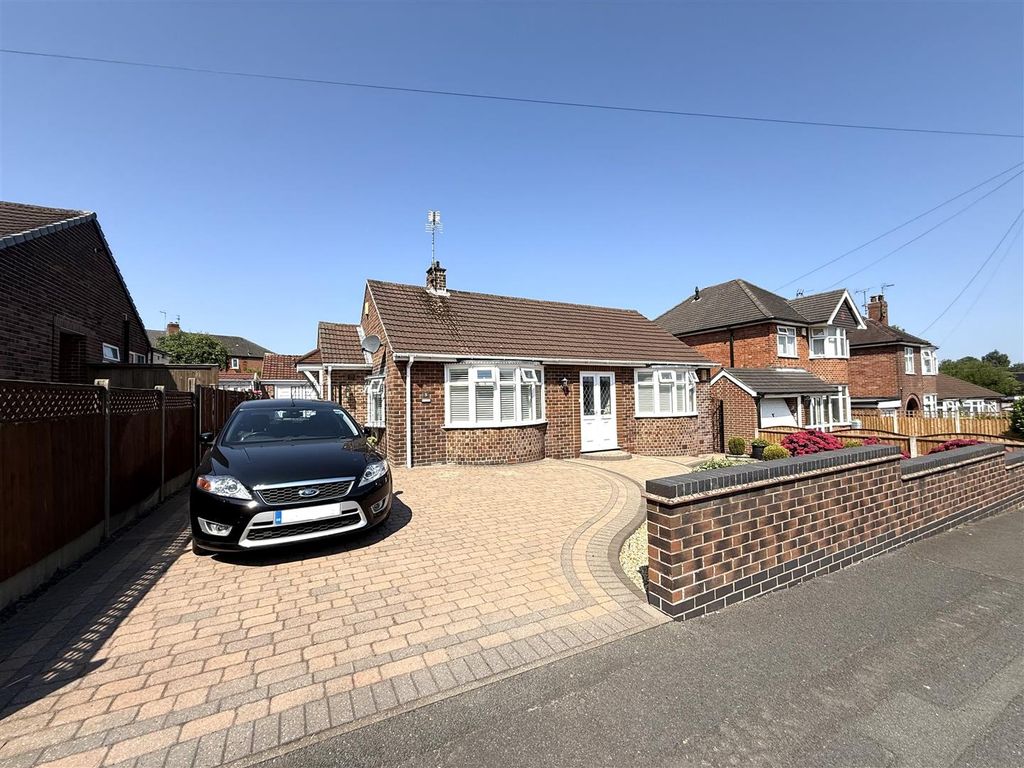 Property photo 1 of 20 Hartington Way Os.Jpg