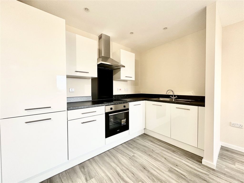 Property photo 2 of 6 Picture No. 08