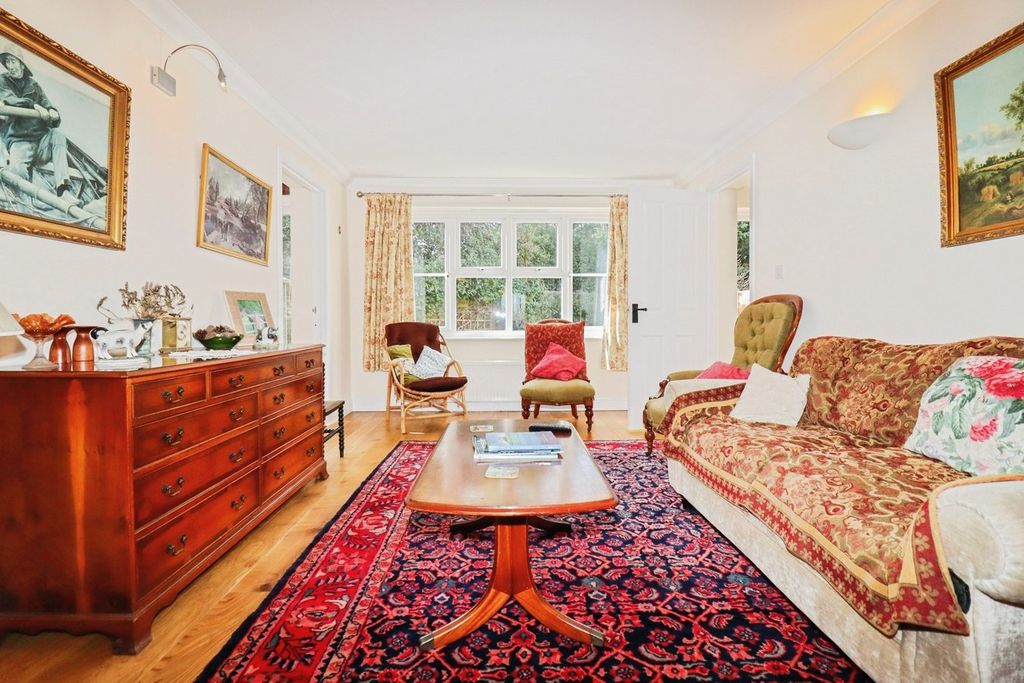 Property photo 2 of 19