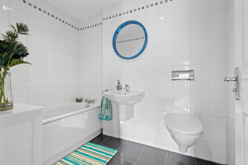 Additional image 13 of 4 bed maisonette for saleLondon Road, Kilmarnock KA3