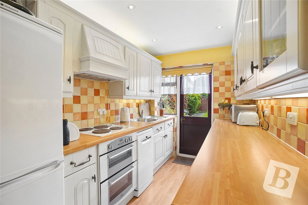 Property photo 3 of 13 Picture No. 18