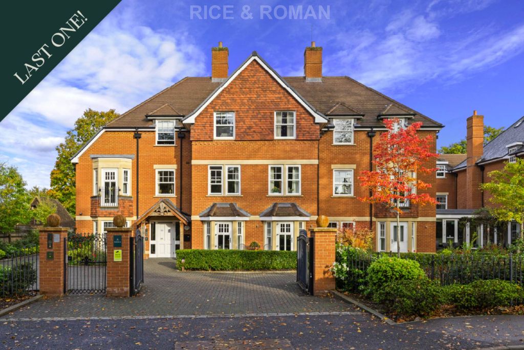 Property photo 1 of 23