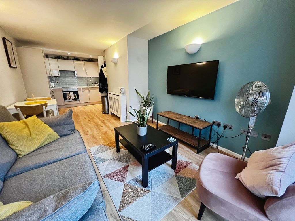 Property photo 1 of 7 Picture No. 12