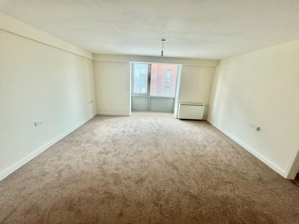 Property photo 2 of 6