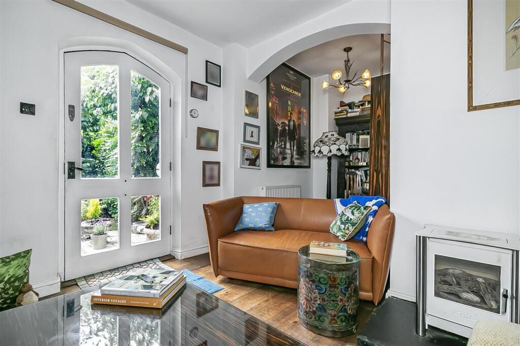 Property photo 3 of 15 4841764