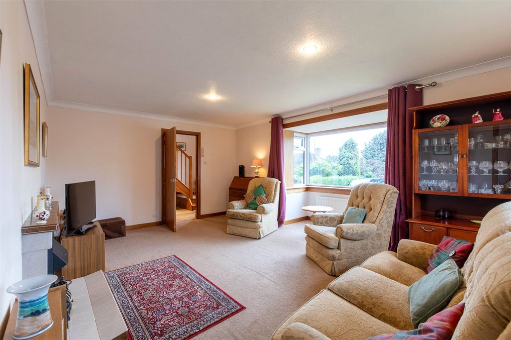 Property photo 2 of 25 Picture No. 03