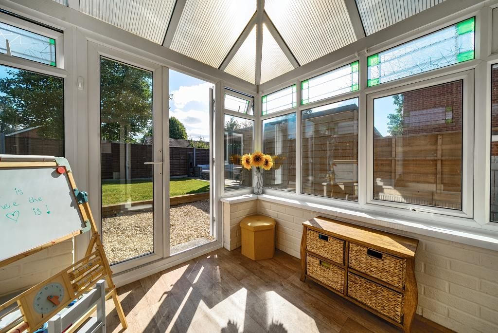 Property photo 2 of 17 Conservatory