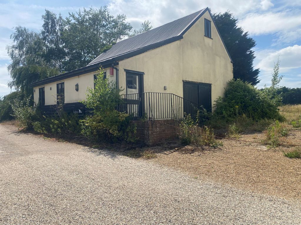 Property photo 2 of 4