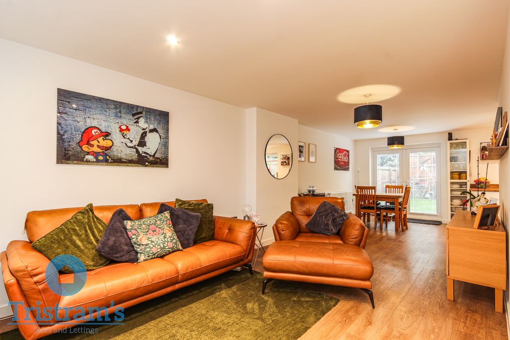 Property photo 3 of 22