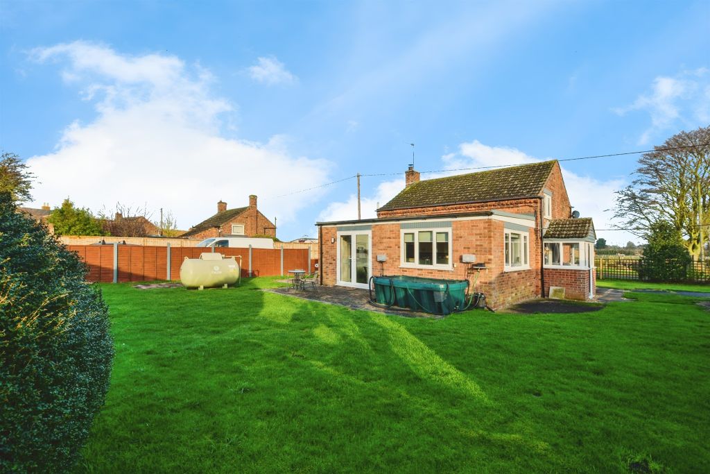 Property photo 2 of 30