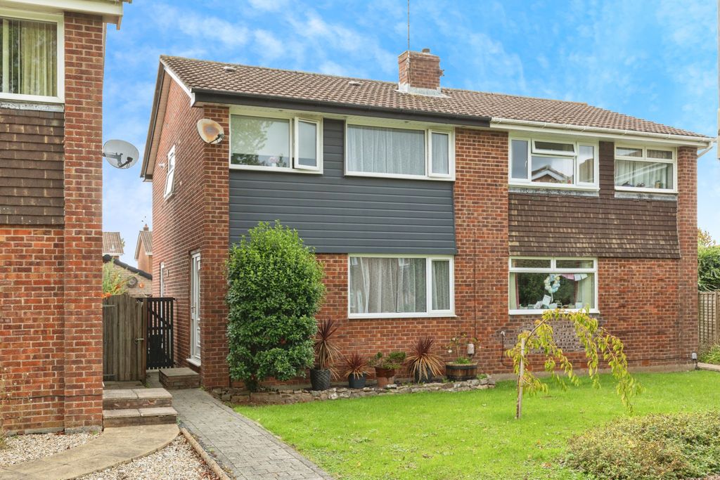 Property photo 1 of 20