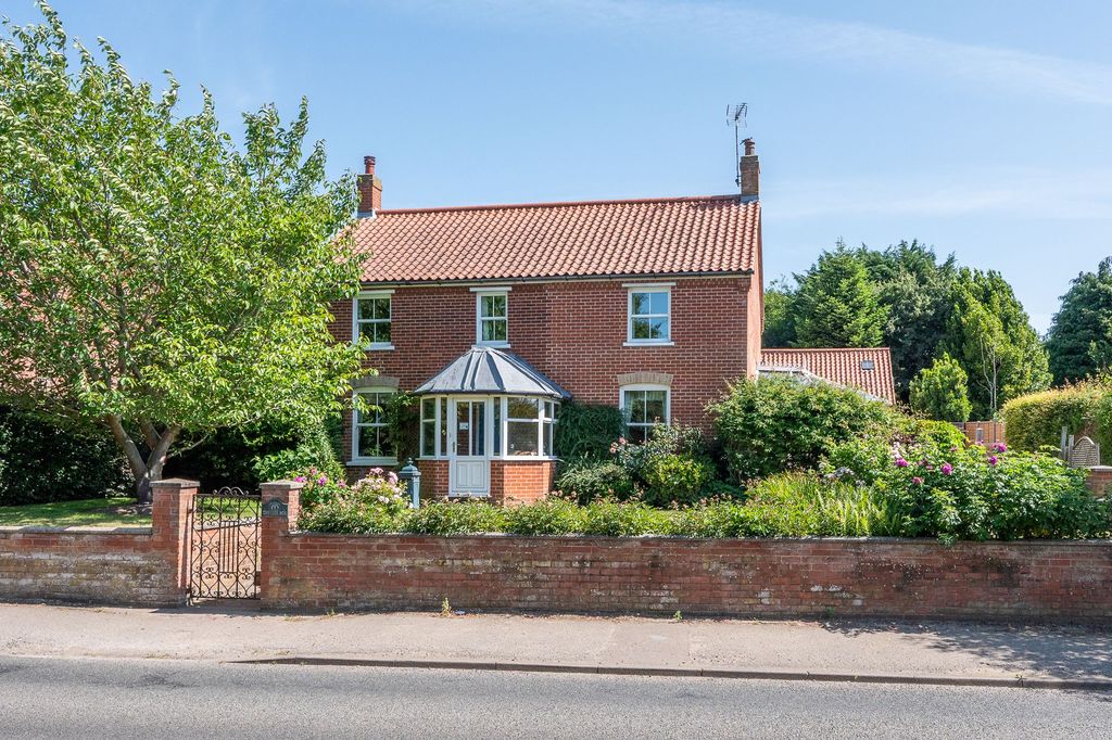 Property photo 1 of 52