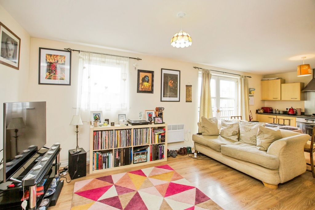 Additional image 11 of 2 bed flat for saleAlbert Promenade, Halifax, West Yorkshire HX3