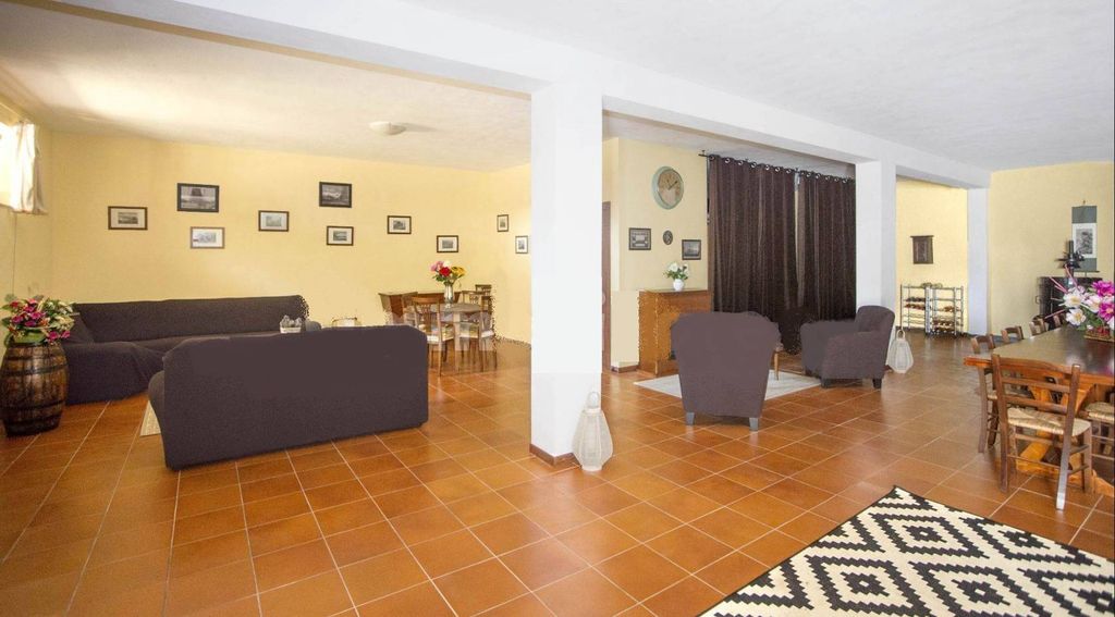 Property photo 3 of 30