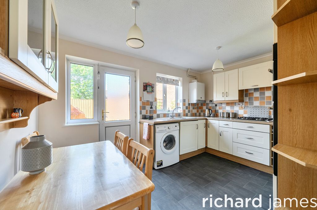 Property photo 3 of 14 F0A6721c7Be842F3Ae5A61B962Ff54Be