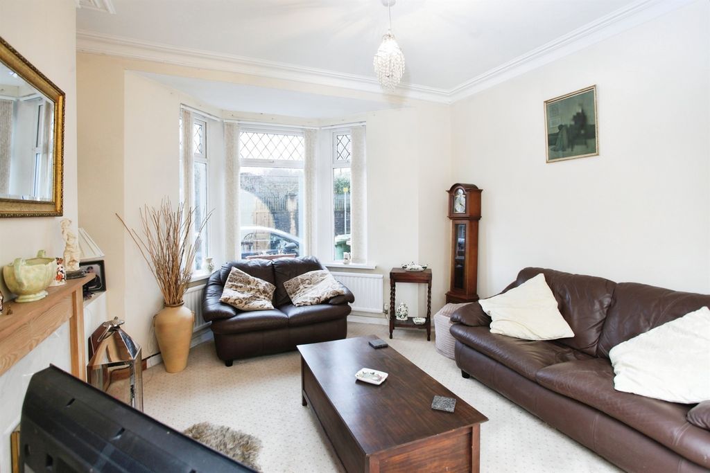 Property photo 2 of 16