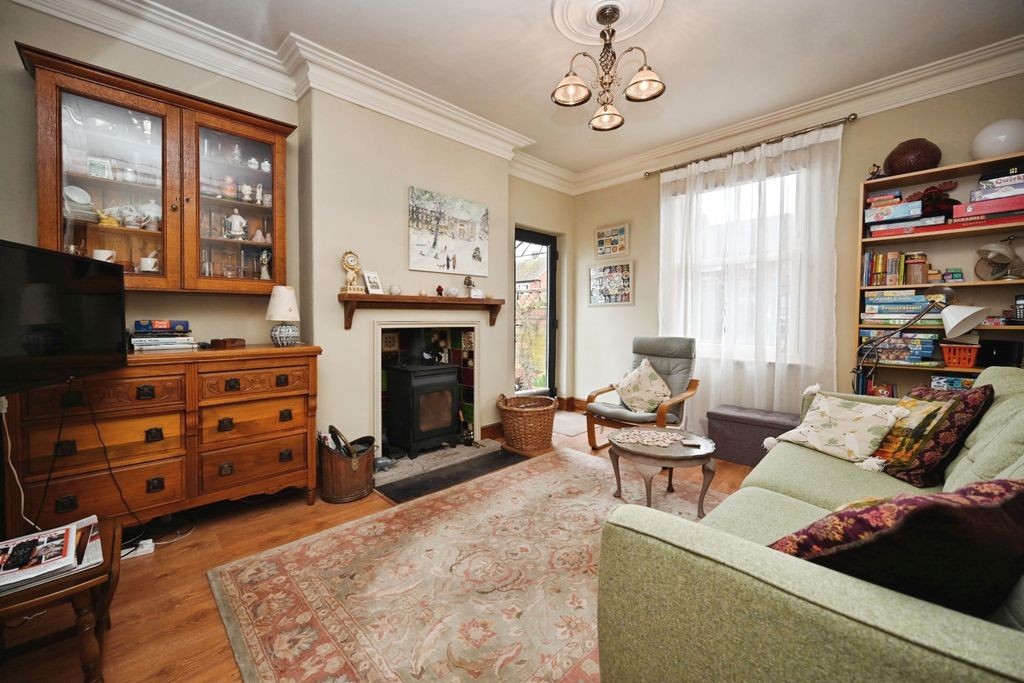 Property photo 3 of 24 Pbox-Img.Jpg