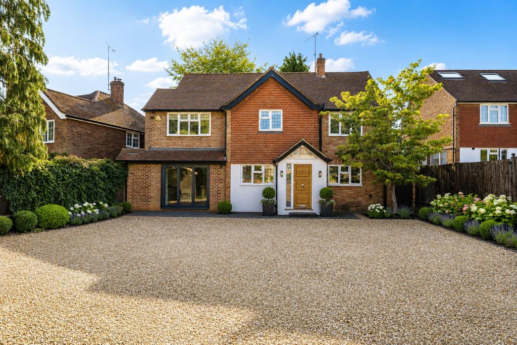 Property photo 1 of 11
