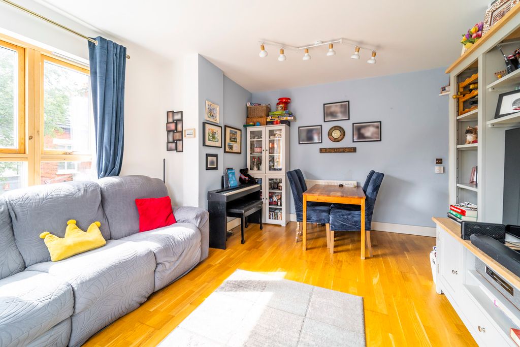 Property photo 3 of 11 Ndb04615-Edit