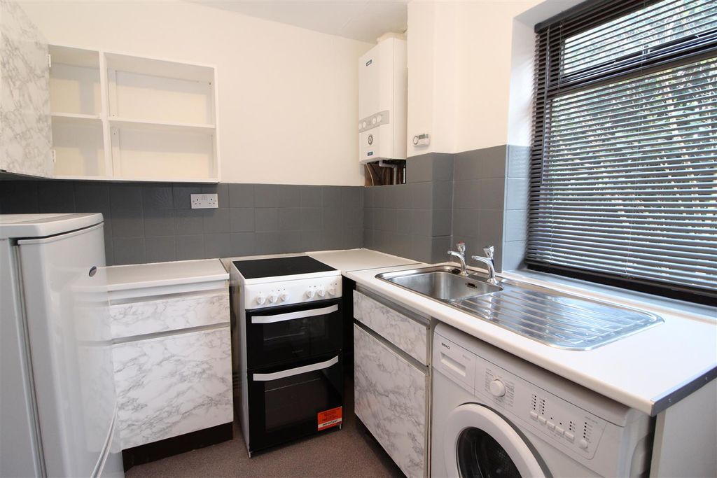 Property photo 2 of 11 005 Clare Court - New Photos 2021 (10).Jpg