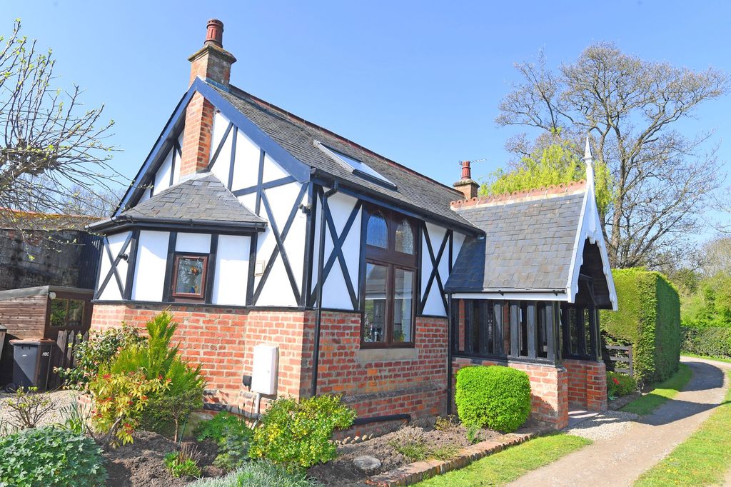 Property photo 1 of 13